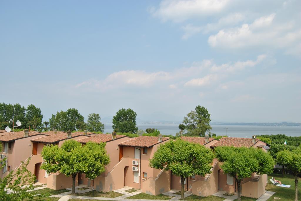 Residence Villaggio Tiglio Sirmione Eksteriør bilde