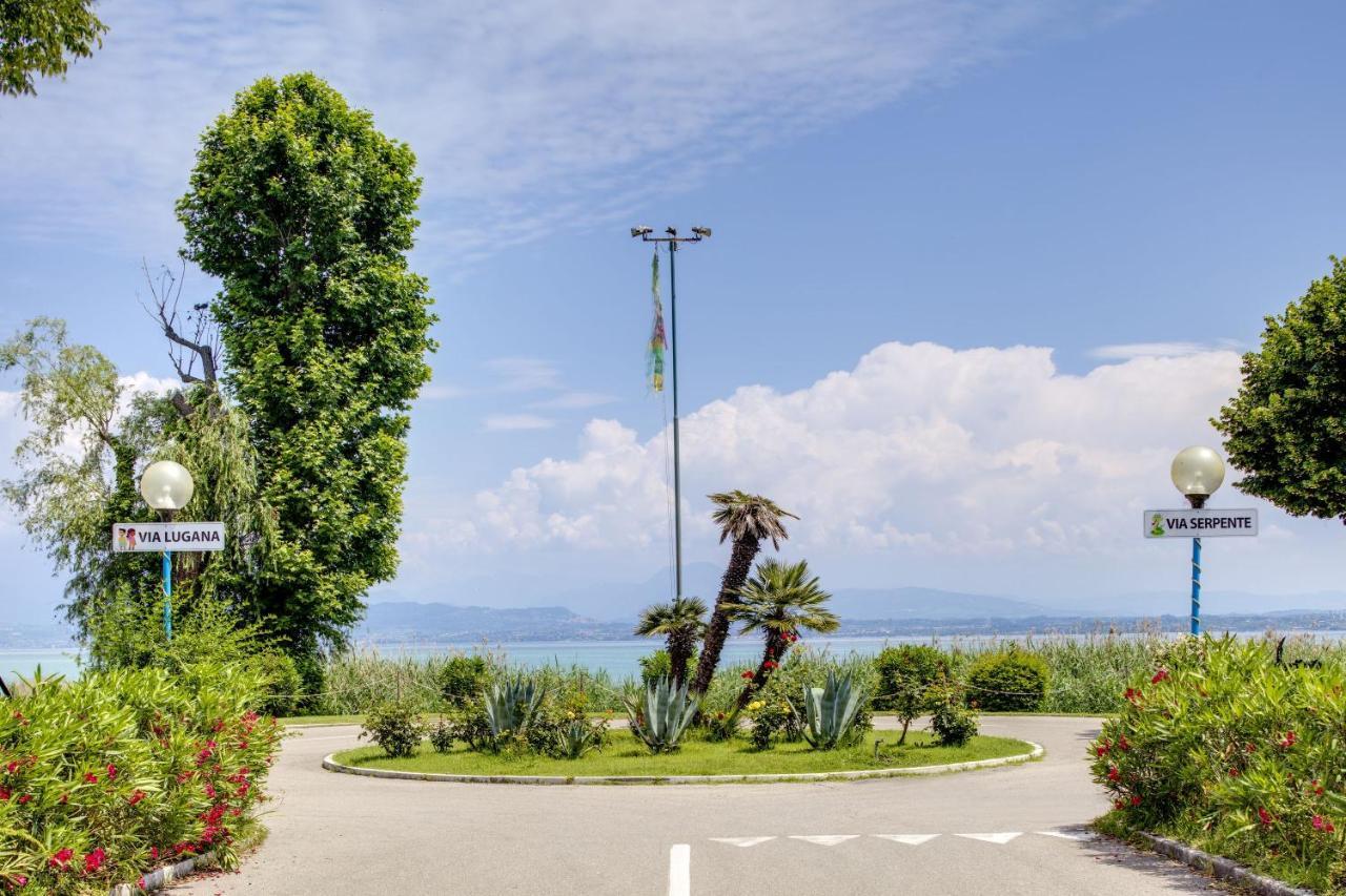 Residence Villaggio Tiglio Sirmione Eksteriør bilde