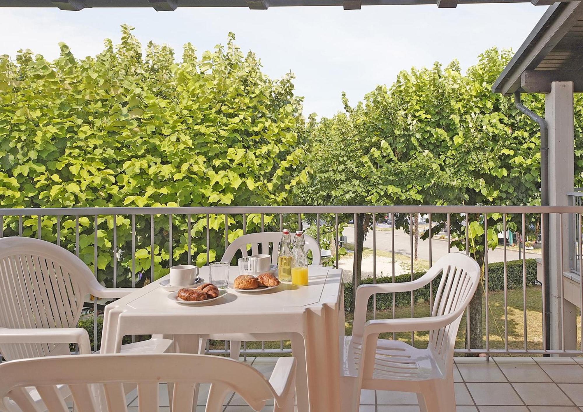 Residence Villaggio Tiglio Sirmione Rom bilde