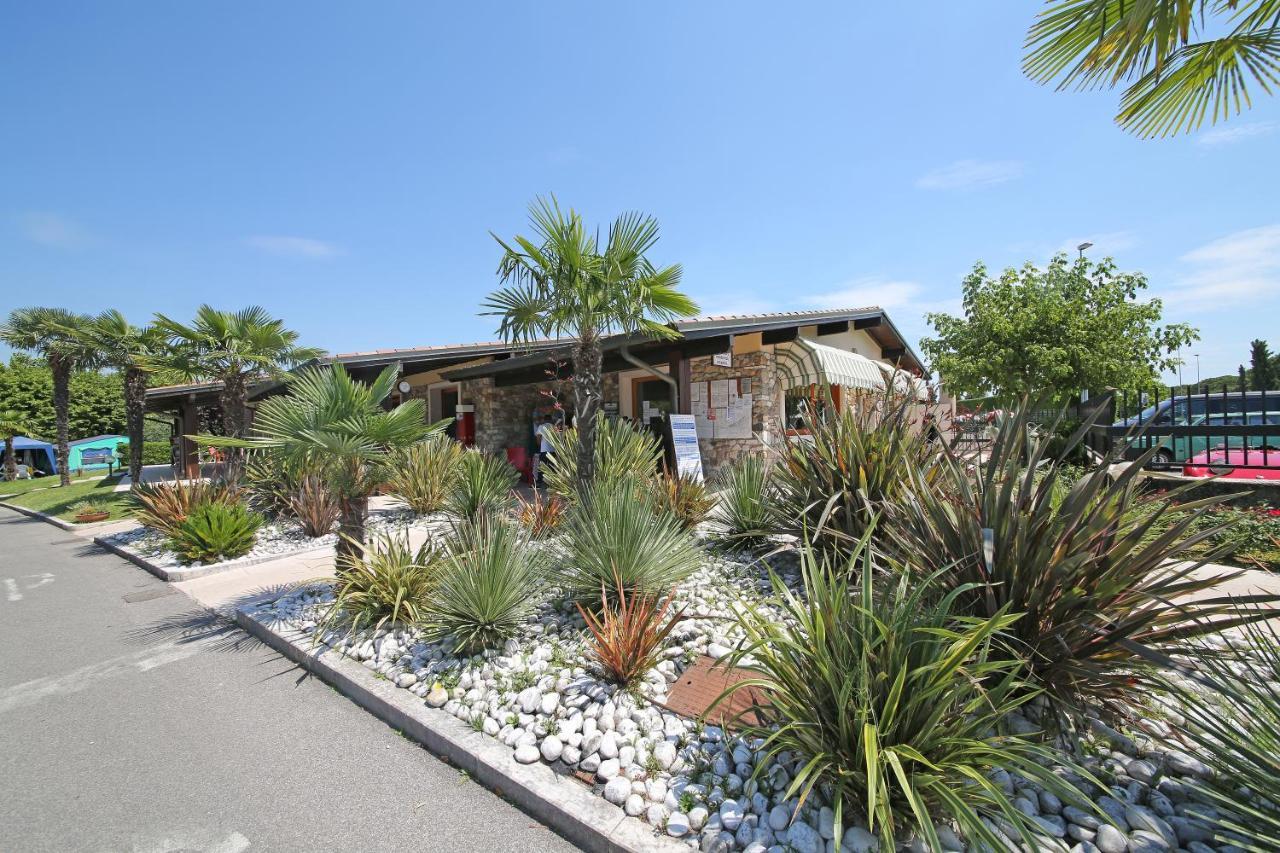 Residence Villaggio Tiglio Sirmione Eksteriør bilde